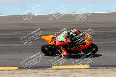 media/Apr-05-2024-Apex Assassins-CVMA Friday Practice (Fri) [[ee2ef04f2b]]/3-Racer 2/Session 3 (Bowl Speed Pans)/